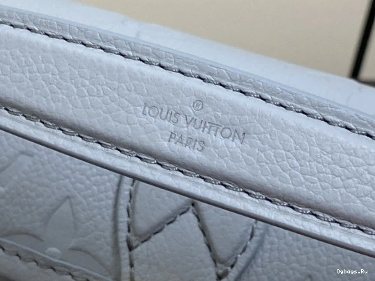 VUITTON Nano Diane-19*10.5*6 CM LOUIS 0413